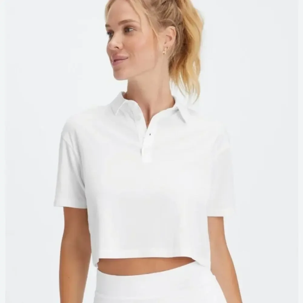 Fabletics White Boxy Short Sleeve Semi-Crop Polo Size Large